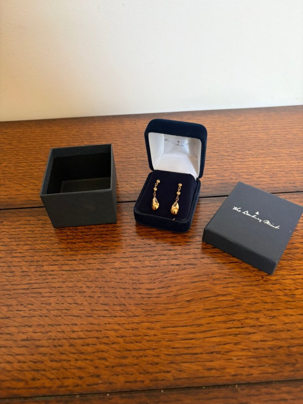 Danbury Mint 14 K gold drop Earrings NWOT